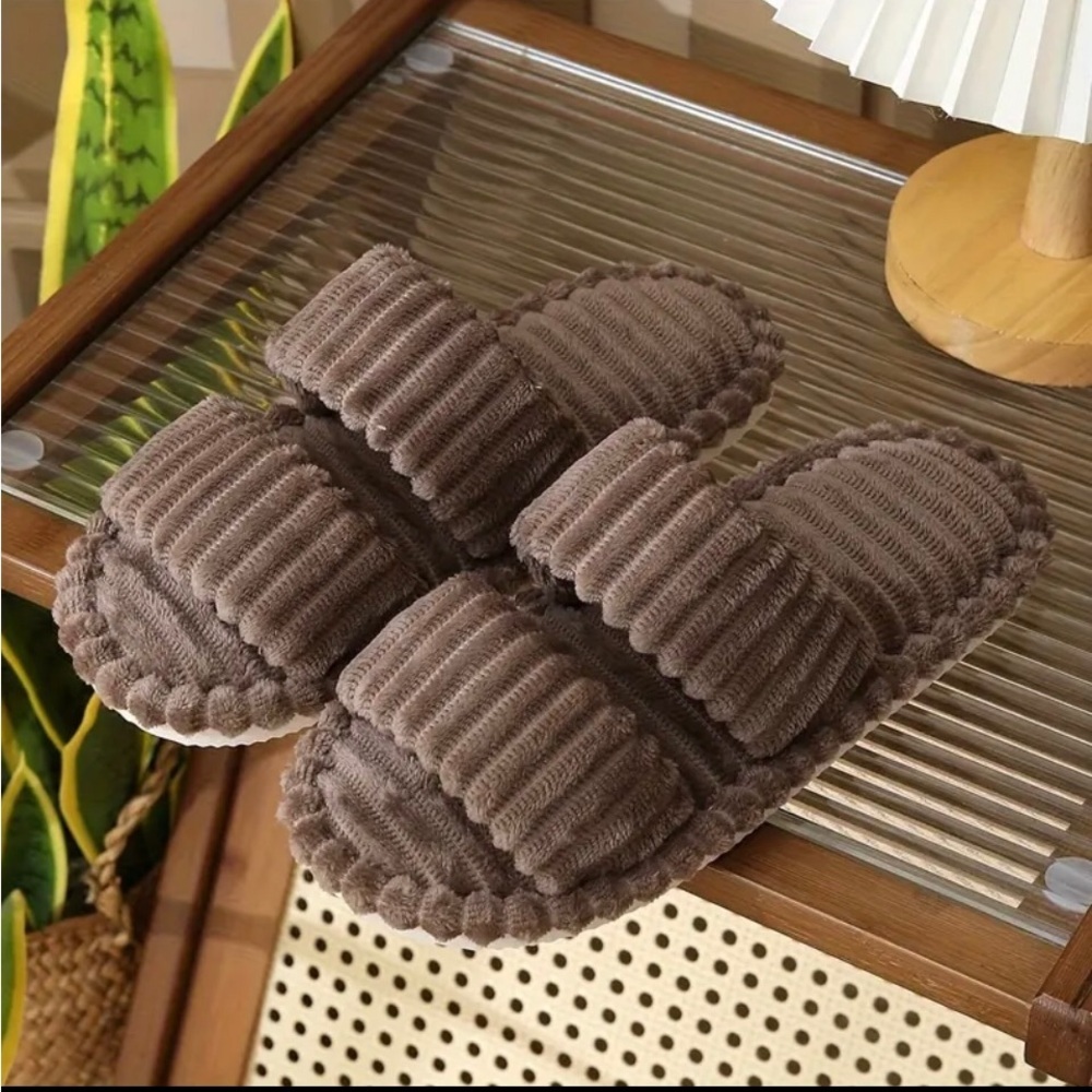 Cozy Brown Women's Slippers
